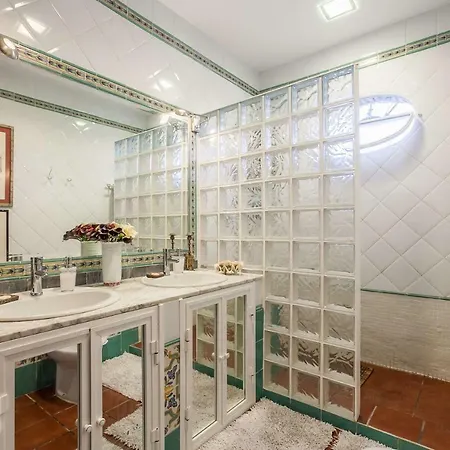 Con Piscina En Sevilla En Palacios Y Villafranca Los Palacios Y Villafranca