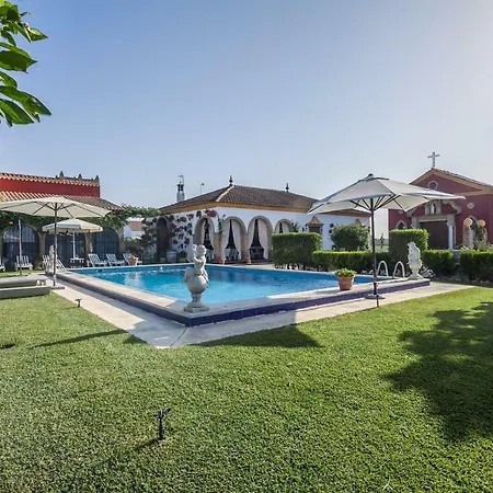 Con Piscina En Sevilla En Palacios Y Villafranca Hébergement de vacances Los Palacios Y Villafranca